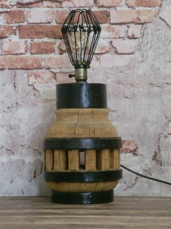 Handgefertige Design Lampe "Radnabe gross"